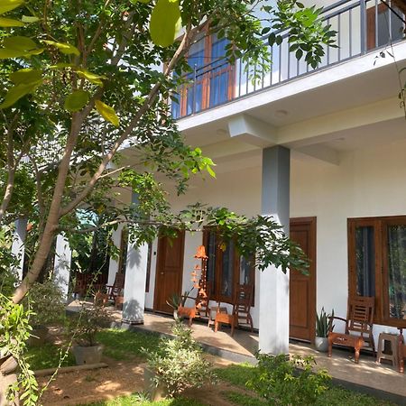 Hotel Hanguk Villa Dambulla Exterior foto
